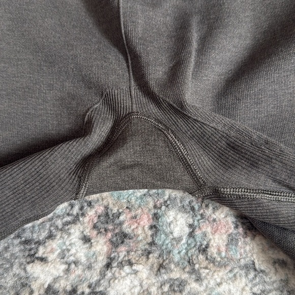 Lululemon Ebb to Street Seamless Leggings - Picture 4 of 12